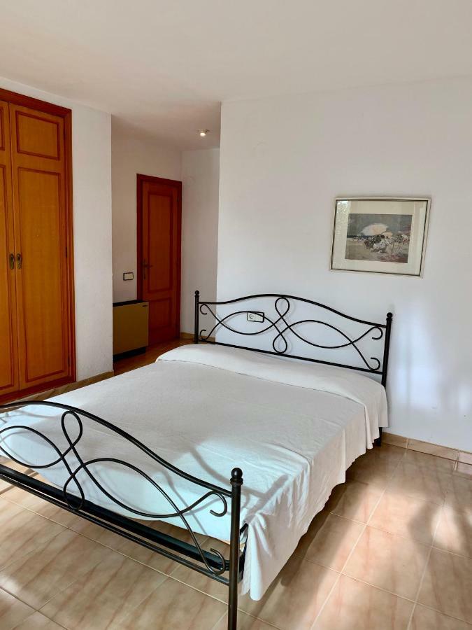 Apartamento - Wifi Free - Frente Al Mar Салоу Экстерьер фото
